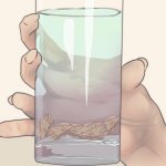 сливовые косточки в стакане с водой